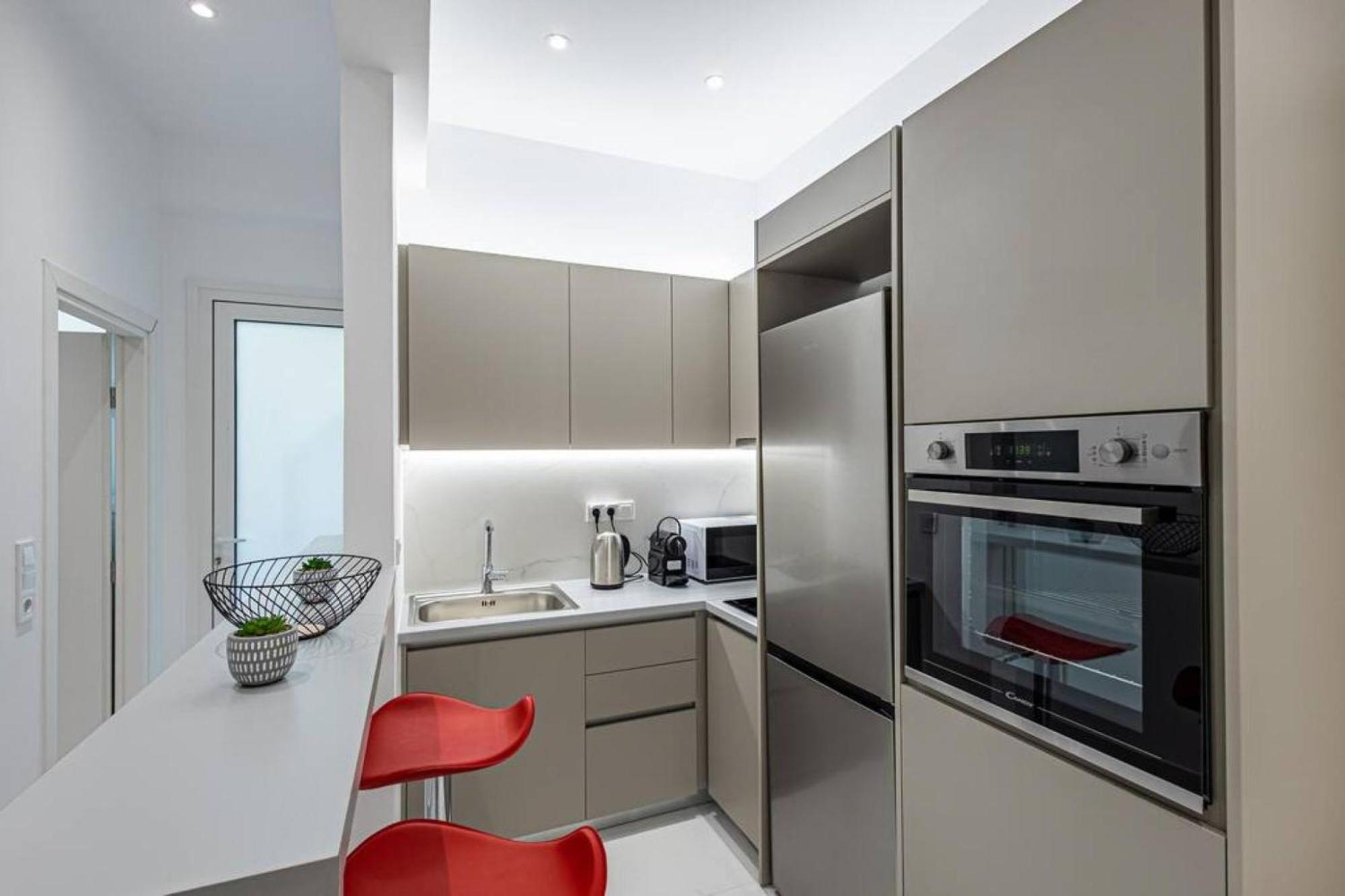Acropolis Luxury Apartment Атина Екстериор снимка