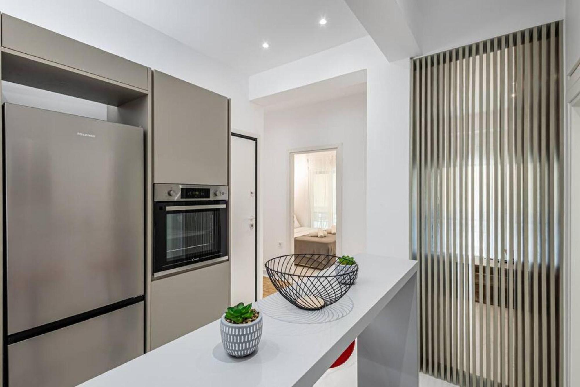 Acropolis Luxury Apartment Атина Екстериор снимка